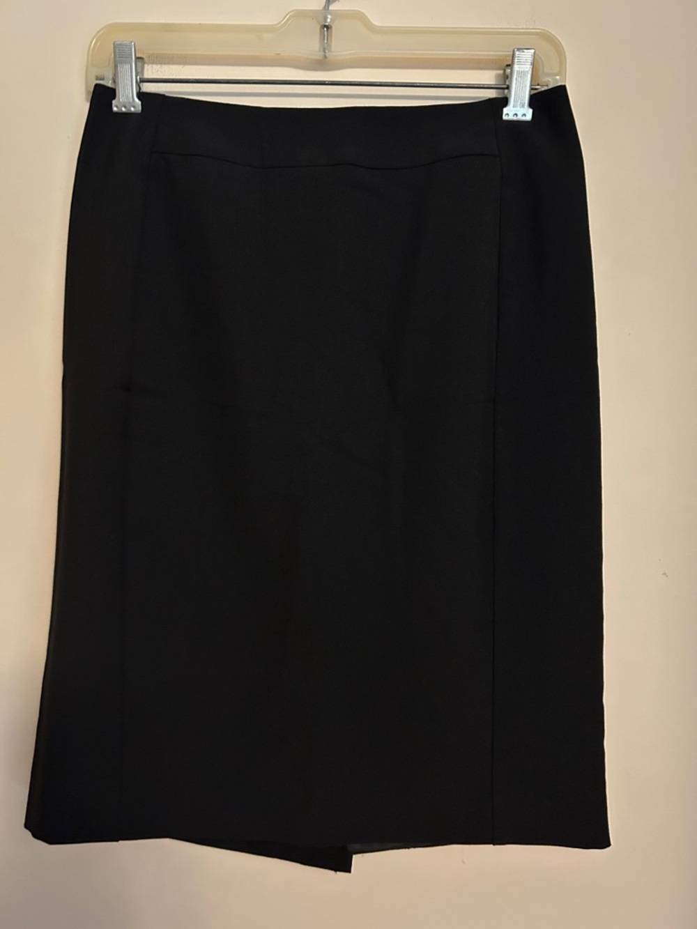 Worthington polyester/rayon lined black straight skirt back zipper size 4P